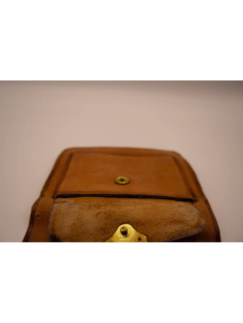 William Prym European Minimalist Smooth Tan Leather Coin Purse.